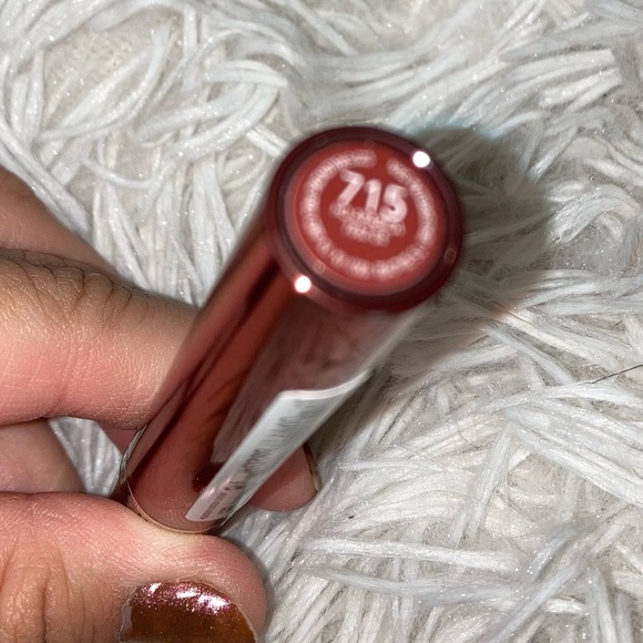 Revlon - Gel Lipstick - Picture 4 of 5